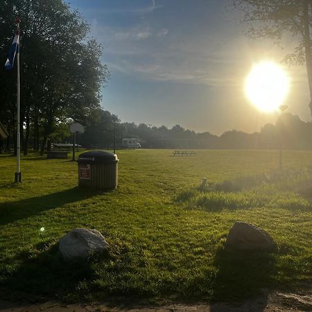 ホテル Pipowagen Het Kasteel ディーフェル エクステリア 写真