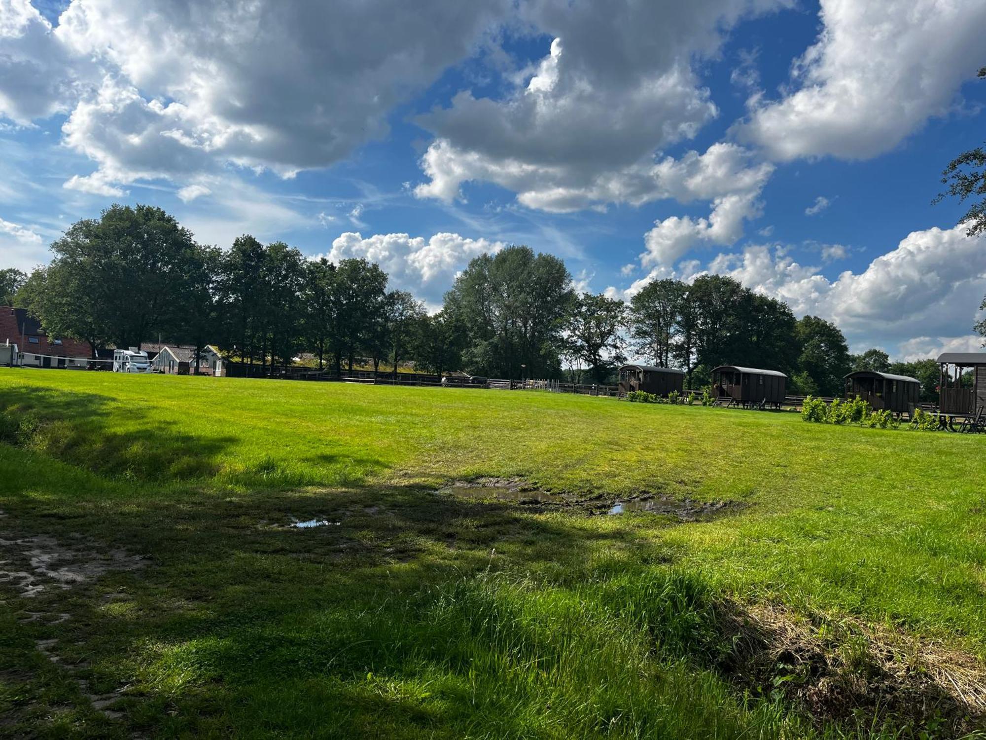 ホテル Pipowagen Het Kasteel ディーフェル エクステリア 写真
